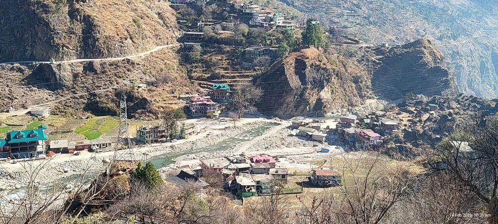 Despite the Chief Minister's assurances, the construction of the Ganvi Khad bridge, which was washed away in the flood, has not been completed