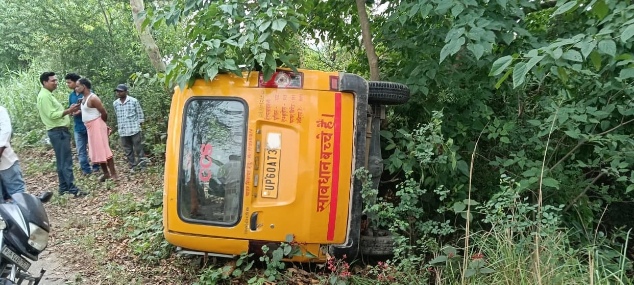 School vehicle overturned due to steering lock