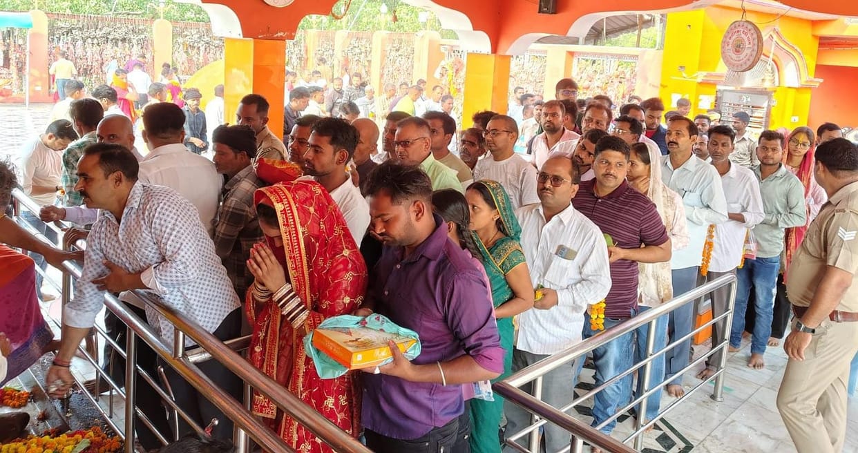 Devotees bowed their heads in the goddess temples