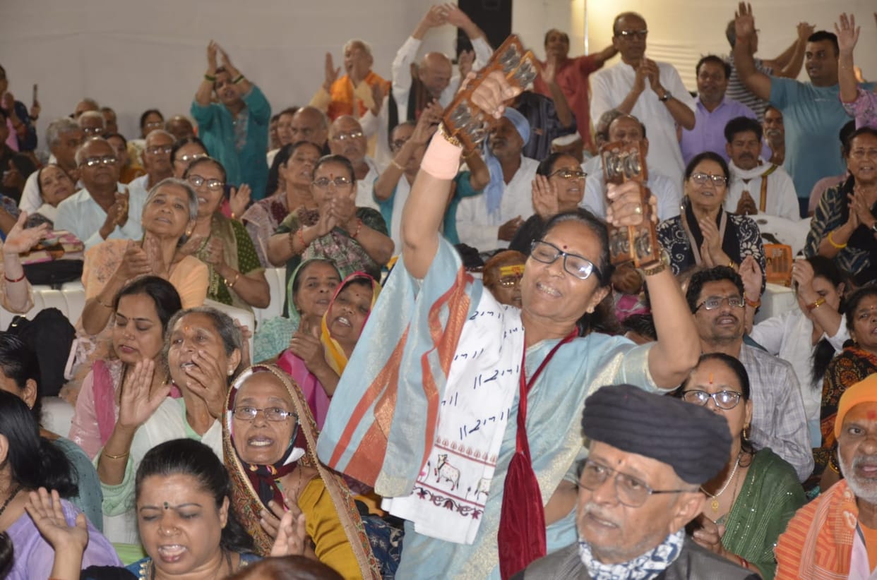 Words Spoken by the Guru Are Supreme: Morari Bapu