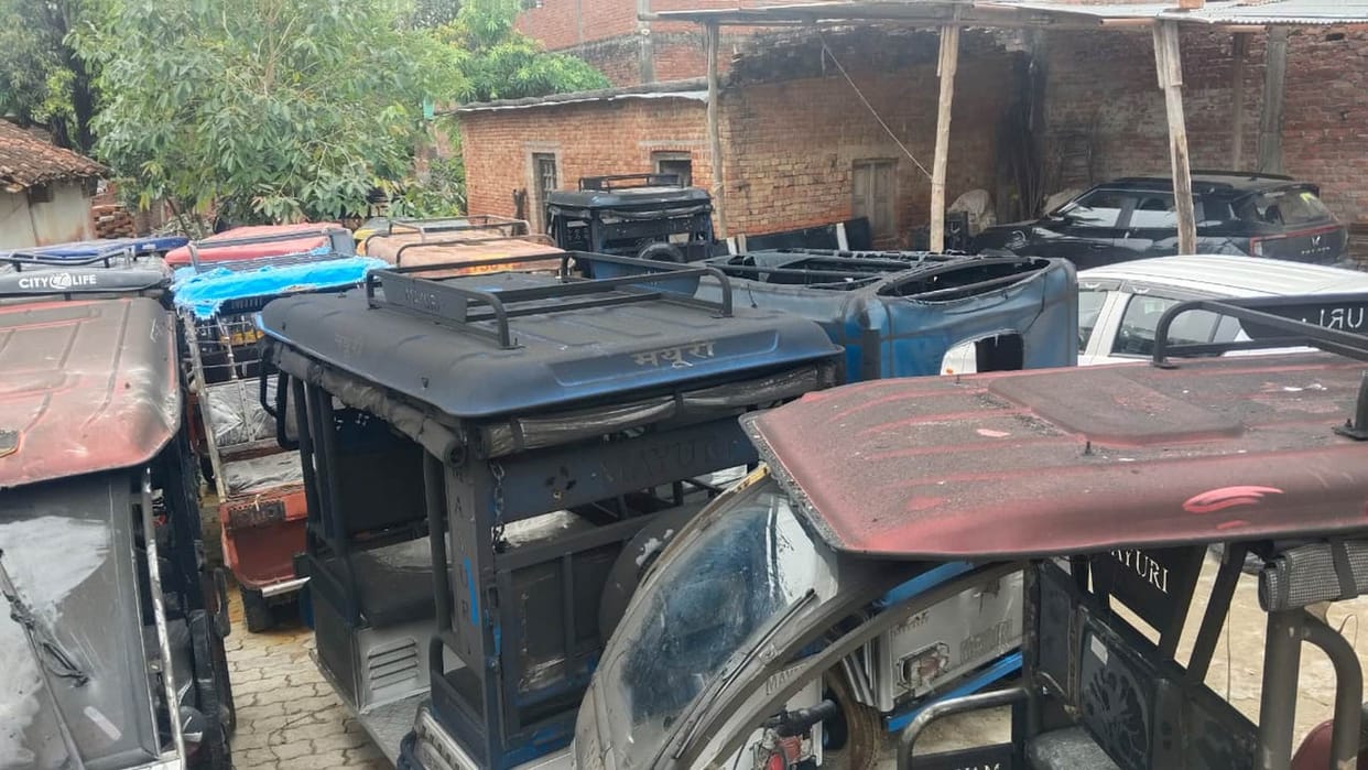 Fire breaks out in showroom, vehicles worth lakhs burnt