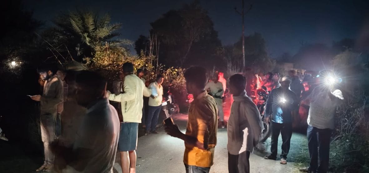 Elderly Man and Youth Die in Bike Collision