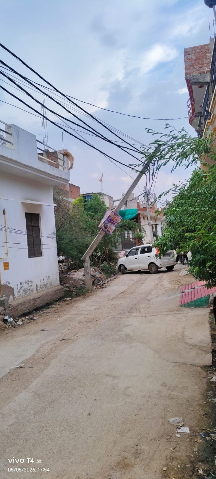 Storm wreaks havoc, uproots trees, knocks out power