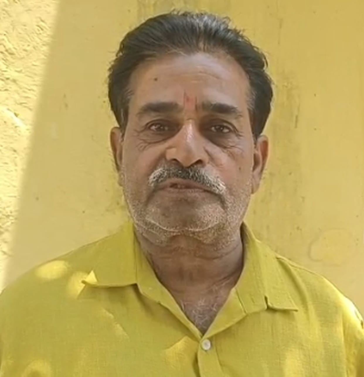 Salary withheld by showing living employee as 'dead'