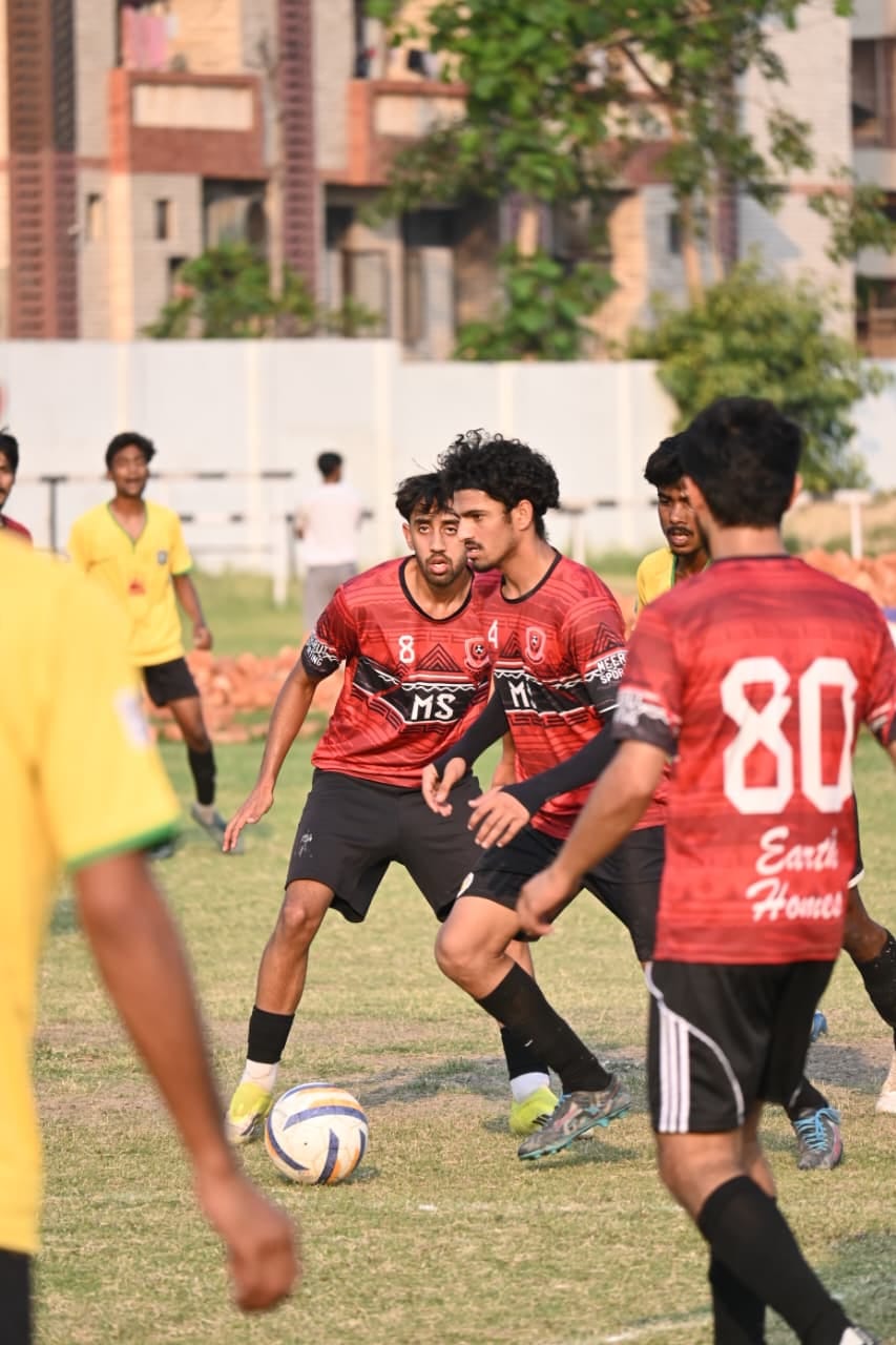 Meerut Sporting reached the top after winning the match