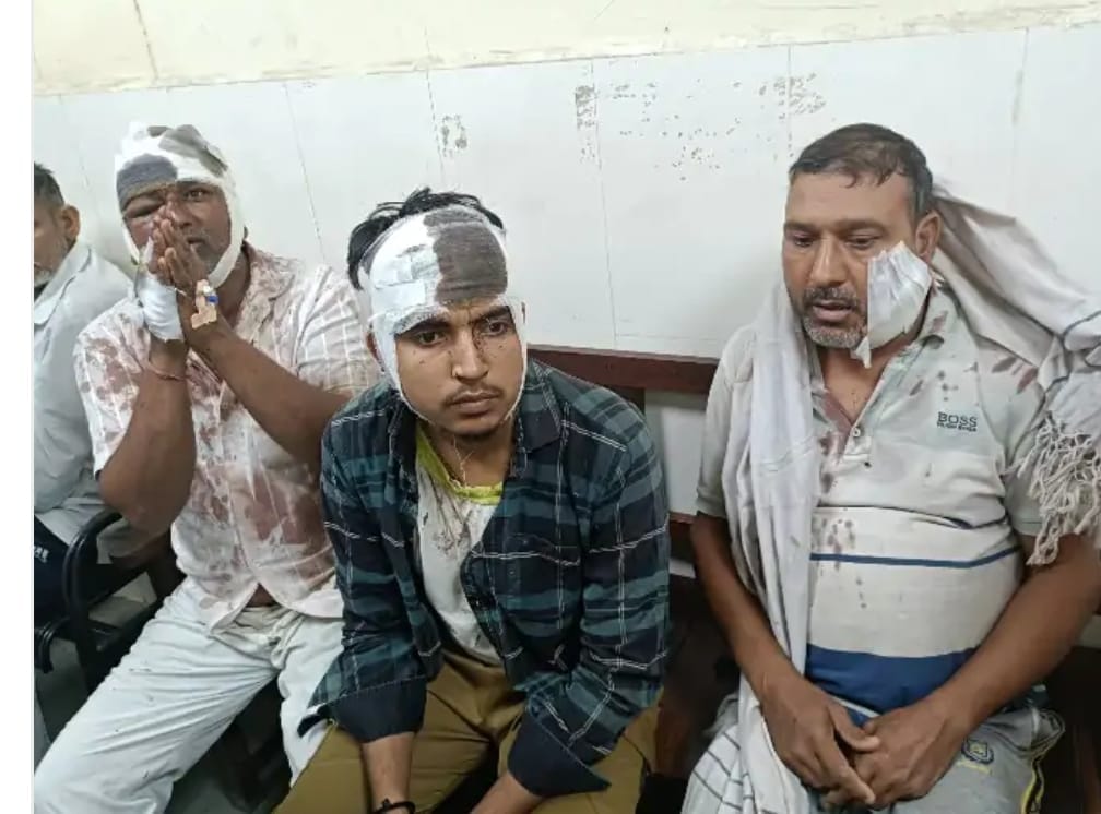 Lathi-charge took place in a dispute over water drainage, six injured