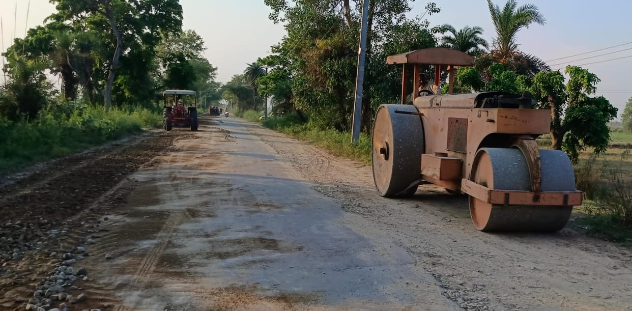 Construction of the incomplete road started after six months, people got relief.
