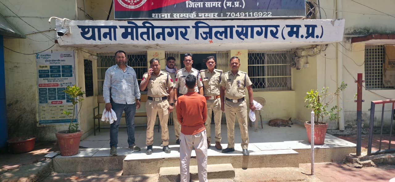 पुलिस गिरफ्त में आरोपी