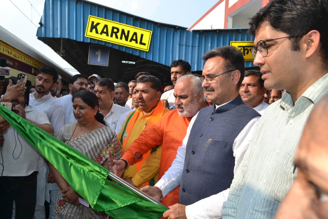201 pilgrims leave for Huzur Sahib Nanded