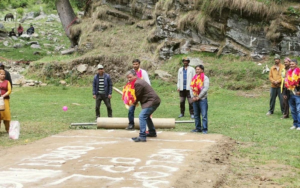 Rural level cricket competition begins in Patena