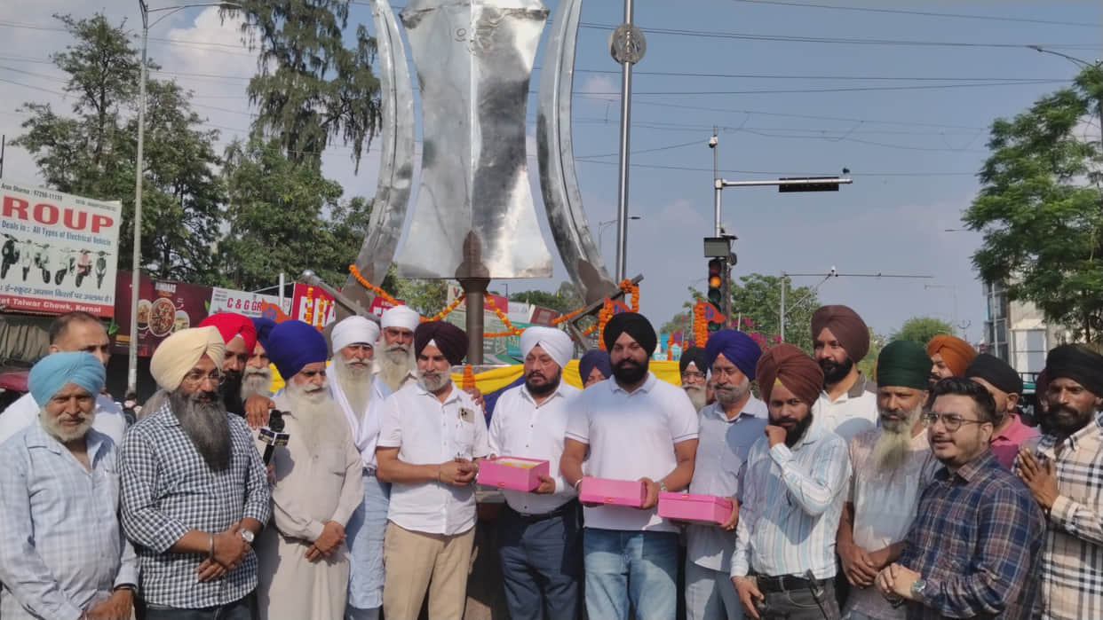 Laddus distributed on Jassa Singh's birthday