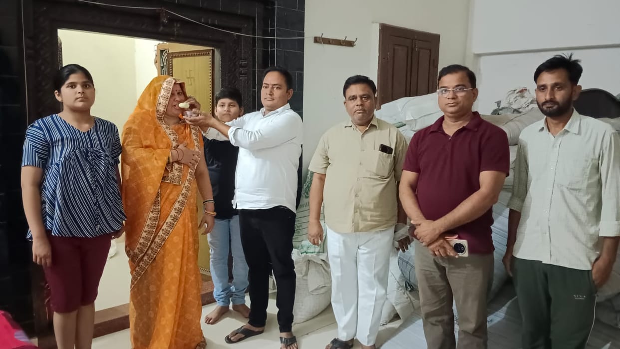 A Son of Kachhwa Triumphs in Bengal Assembly Elections; Becomes BJP MLA from Champdani.