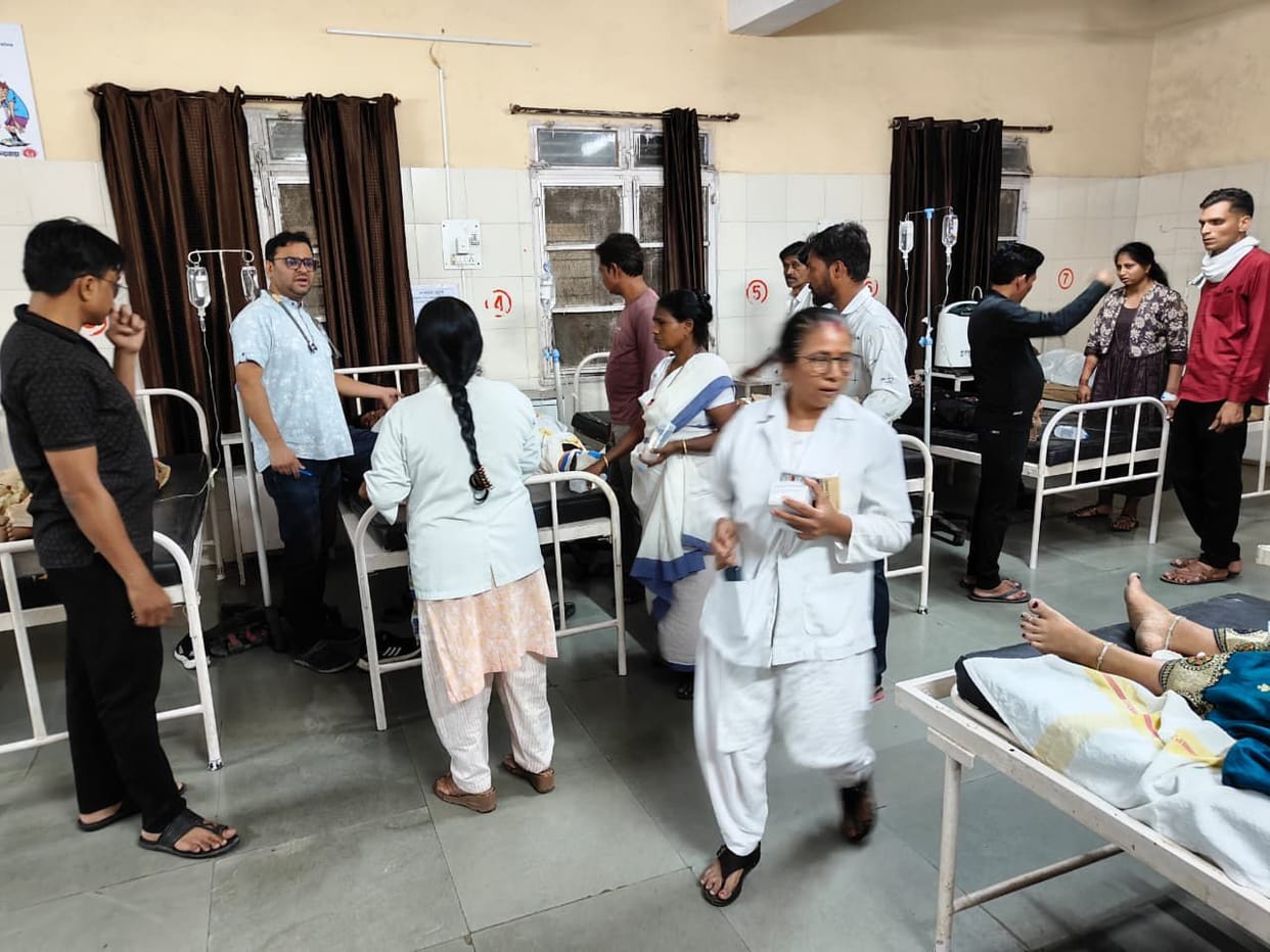 Chhindwara News: 33 Fall Ill Due to Food Poisoning After Wedding Feast, Chaos Erupts at Hospital Late Night