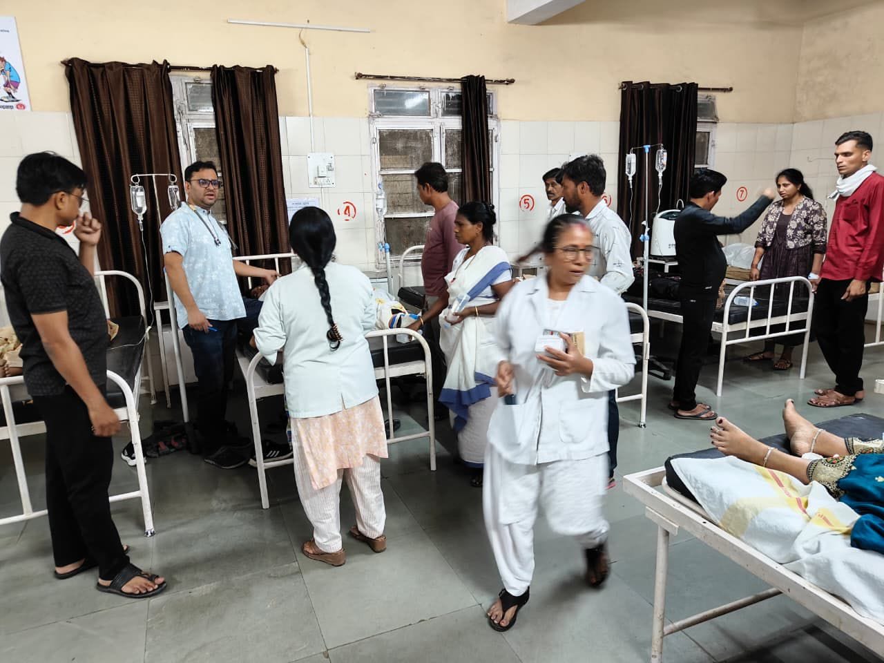 अस्पताल में भर्ती मरीज