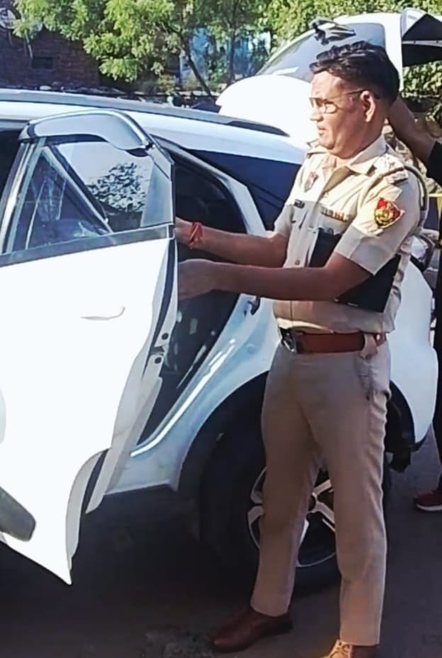 447 vehicles were challaned in five days and black films were removed from their windshields.