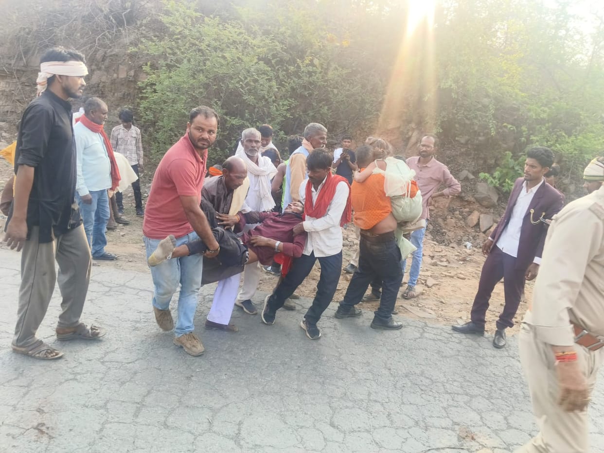 A bus carrying wedding guests overturned, injuring 16, with three seriously injured.