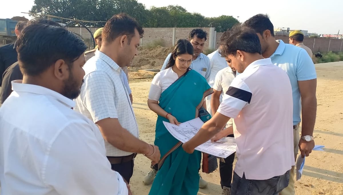 DM Expresses Displeasure over Filth and Waterlogging at Large-Scale Cow Protection Center
