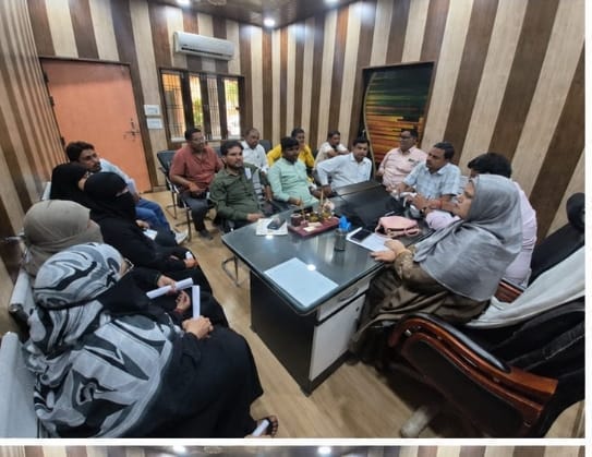 मगहर नगर पंचायत की बैठक। संवाद