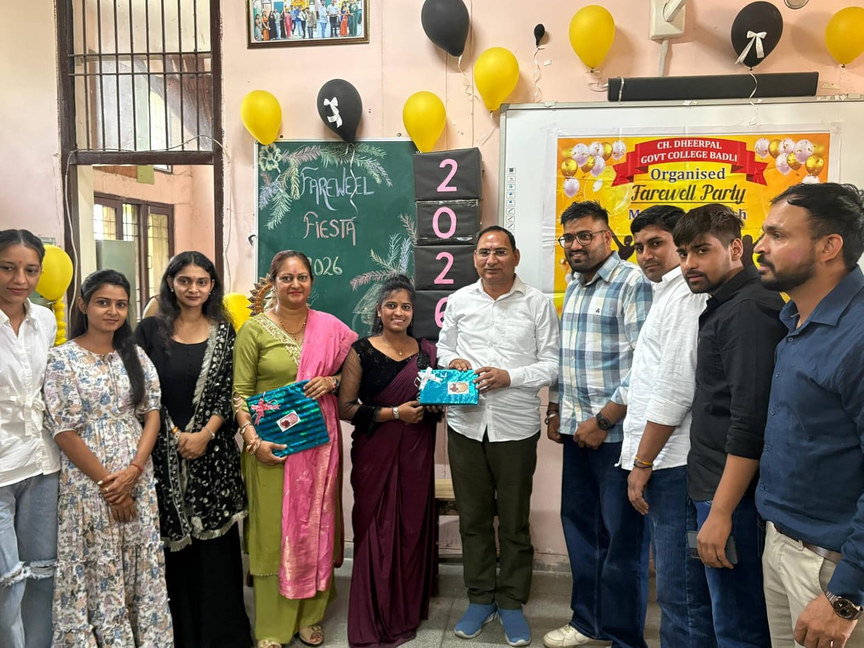 Students' achievements honored at farewell ceremony
