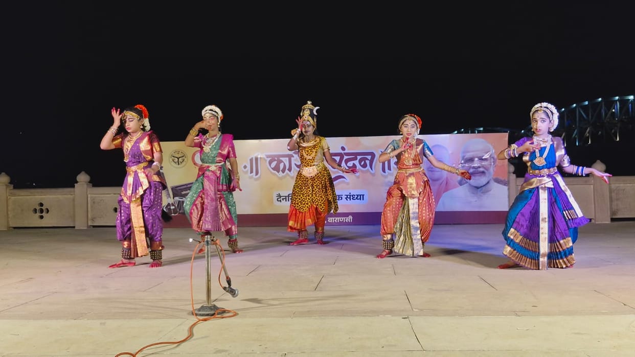 Artists from Hyderabad spread spiritual charm through Kuchipudi dance