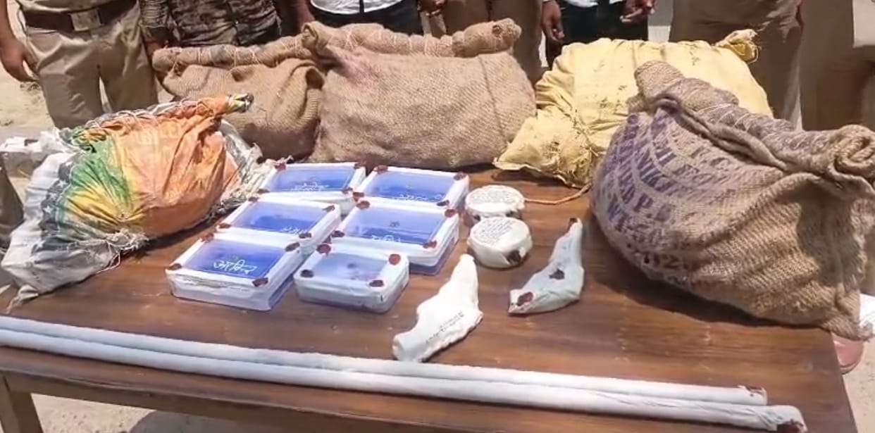 Seven dacoits arrested in encounter, three shot