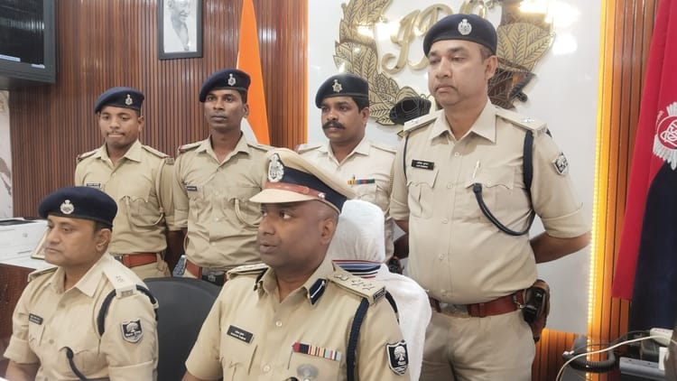 Bihar Crime: खगड़िया में मिनी गन फैक्टरी का भंडाफोड़, घर में बना रहे थे देसी हथियार; छह आरोपी दबोचे गए