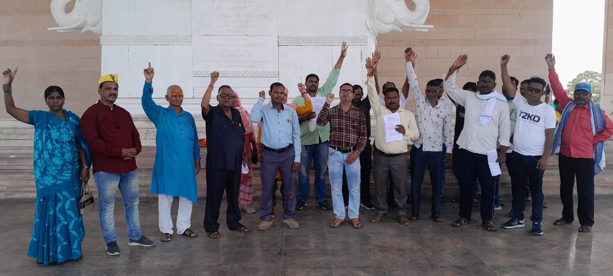 Gate meeting of employees in Ambedkar Park, warning on 10 point demands