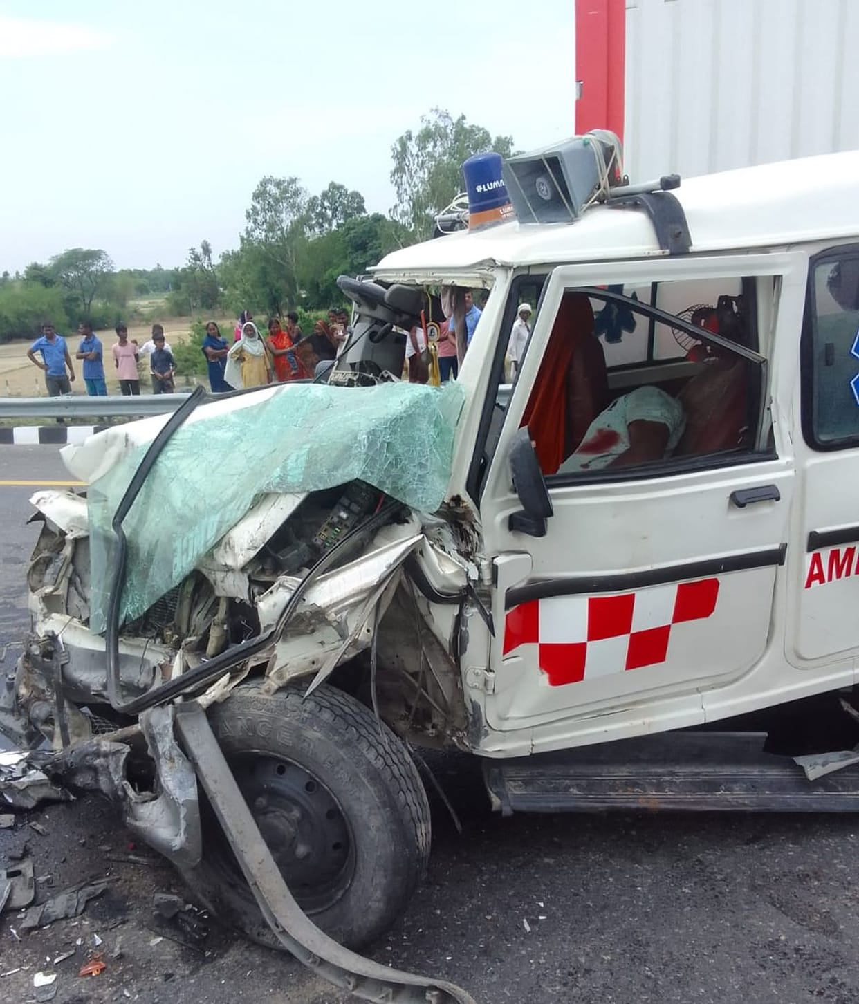 Youth killed, 11 injured in collision between SUV and ambulance on Purvanchal Expressway