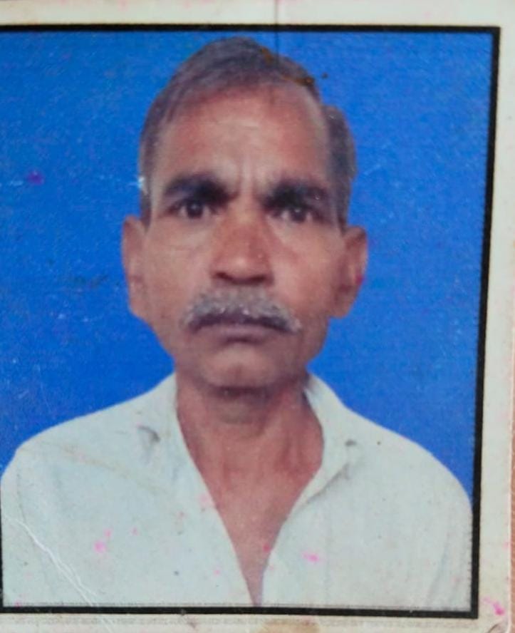 Middle-aged man's body found hanging from a noose in his house