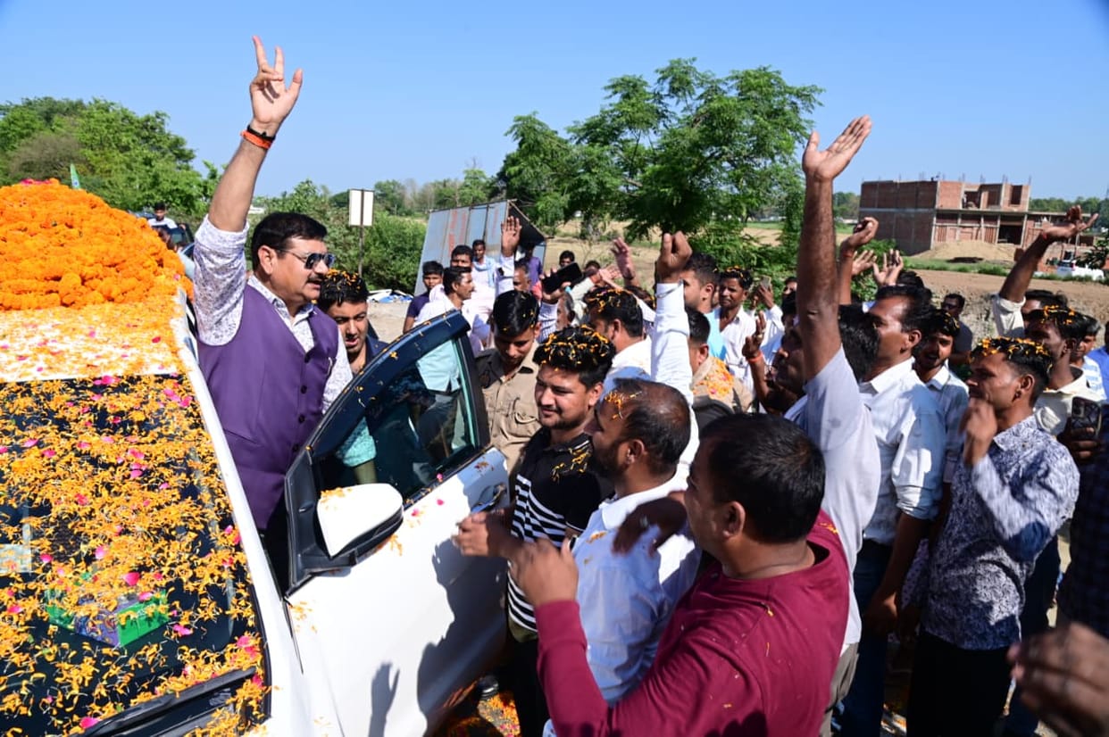 Minister of State welcomed in the city after winning West Bengal