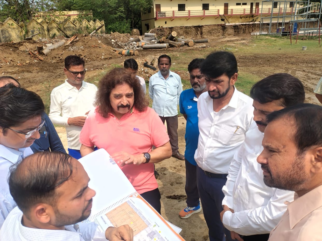 Uttar Pradesh Sports Director Dr. RP Singh inspected the Regional Stadium and International Cricket Stadium.