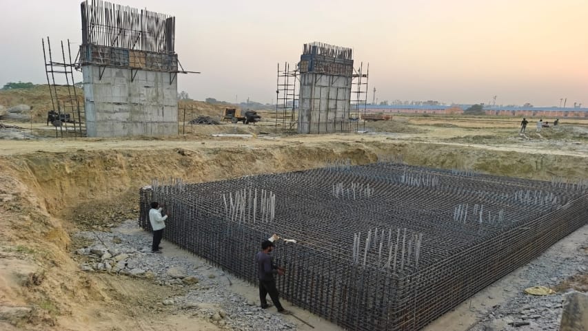 The structure of the bridge will be built on Kuano before the rains.