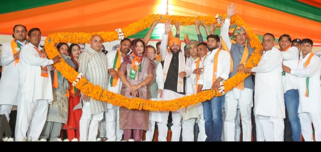 Congress and Aam Aadmi Party have failed to fulfill their promises: CM
