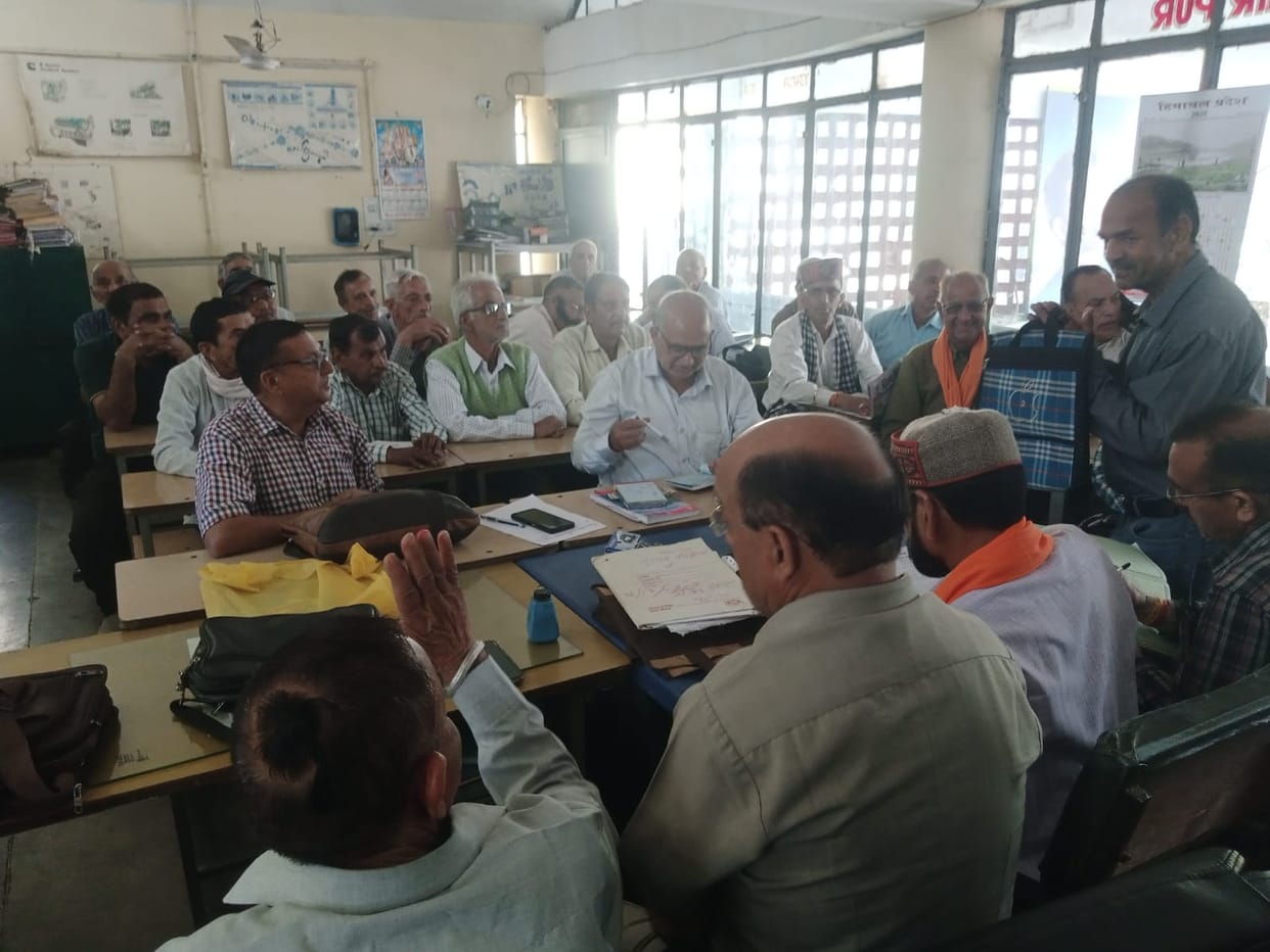 Transport pensioners furious over delay in pension, expressed anger against the government