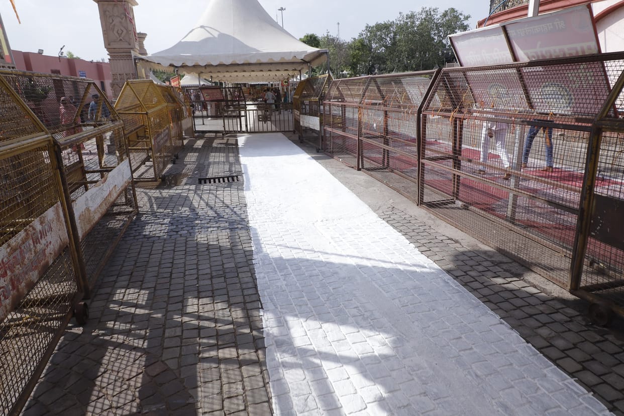 Scorching Heat No Barrier: 13,000 Sq Ft Heat-Resistant Pathway Built for Mahakal Devotees in Ujjain