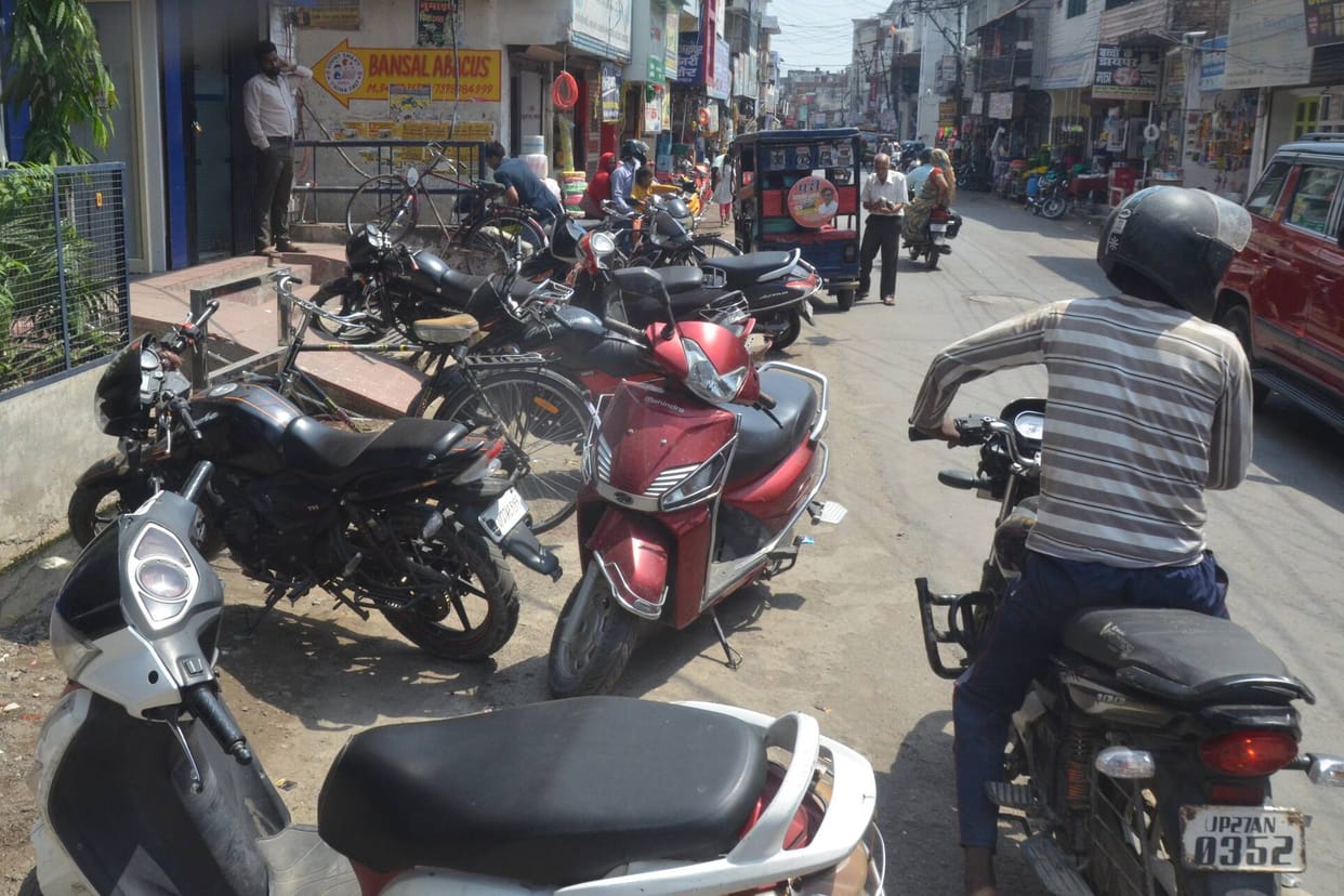 Roads Turned into Parking Lots; Now Facing Traffic Congestion Issues