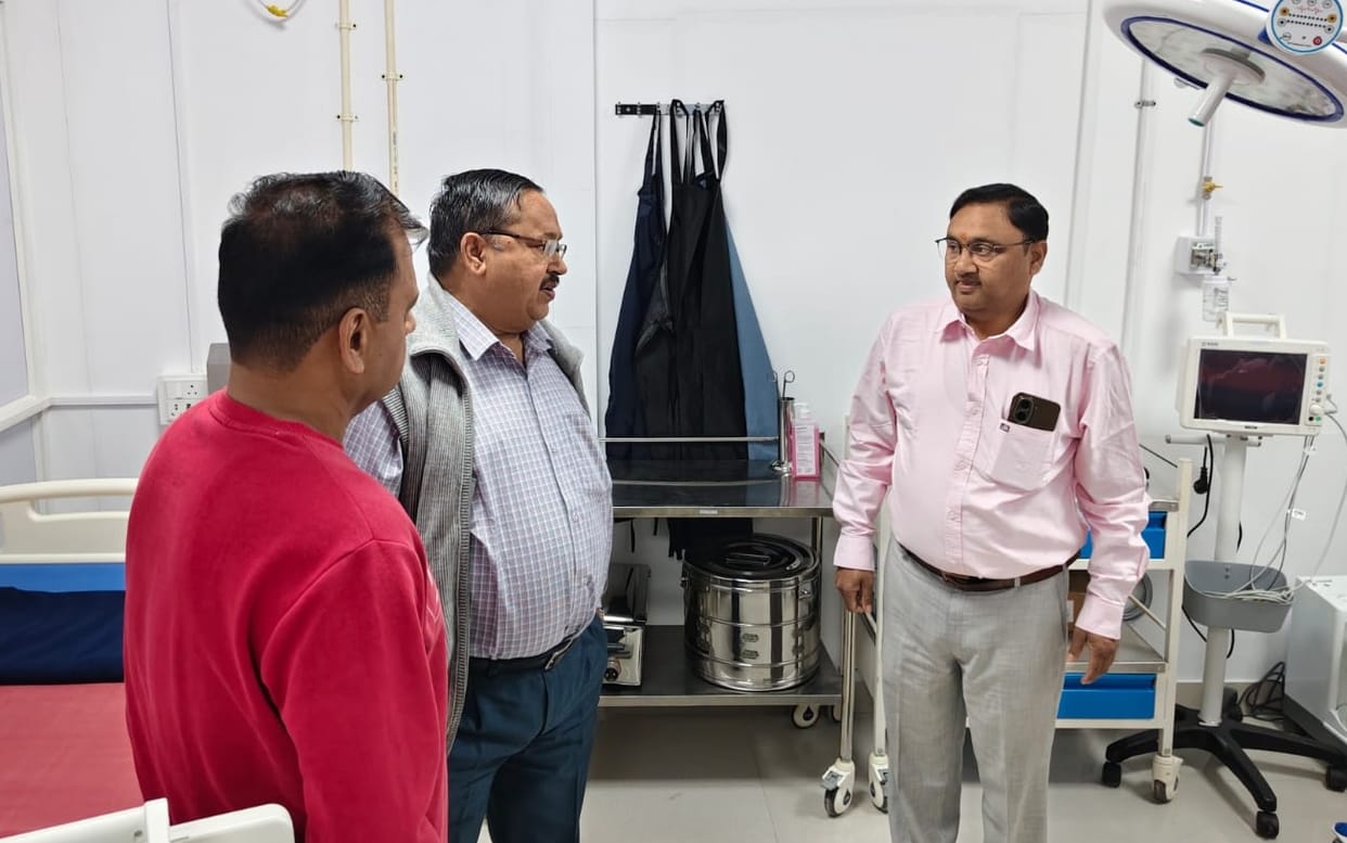 CMO inspects Uttara Care HospitalCMO inspects Uttara Care Hospital