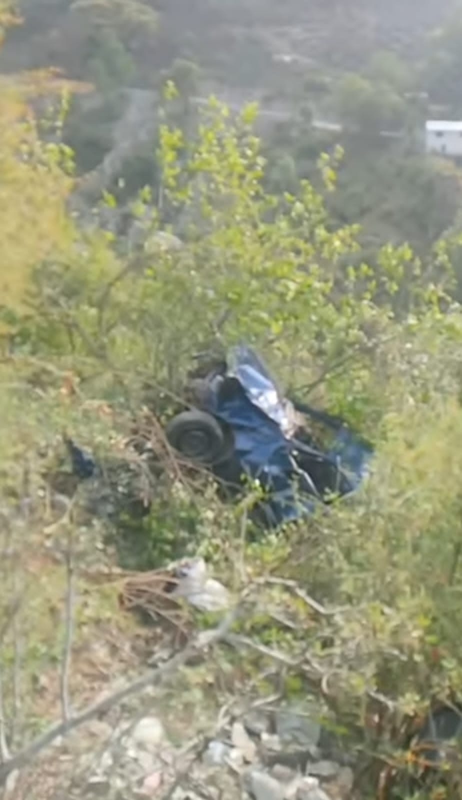 Vehicle met with an accident in Sheel village, driver injured