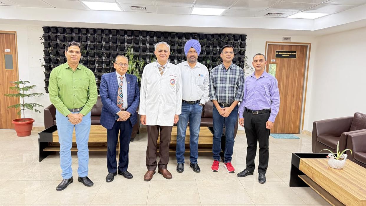 Leading experts from North India performed 14 successful complex surgeries at AIIMS.