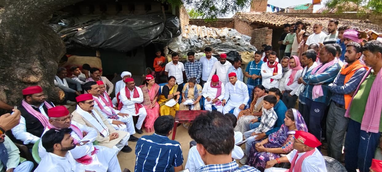 SP delegation met the victims and consoled them.
