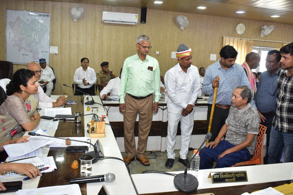Divisional Commissioner listened to public problems