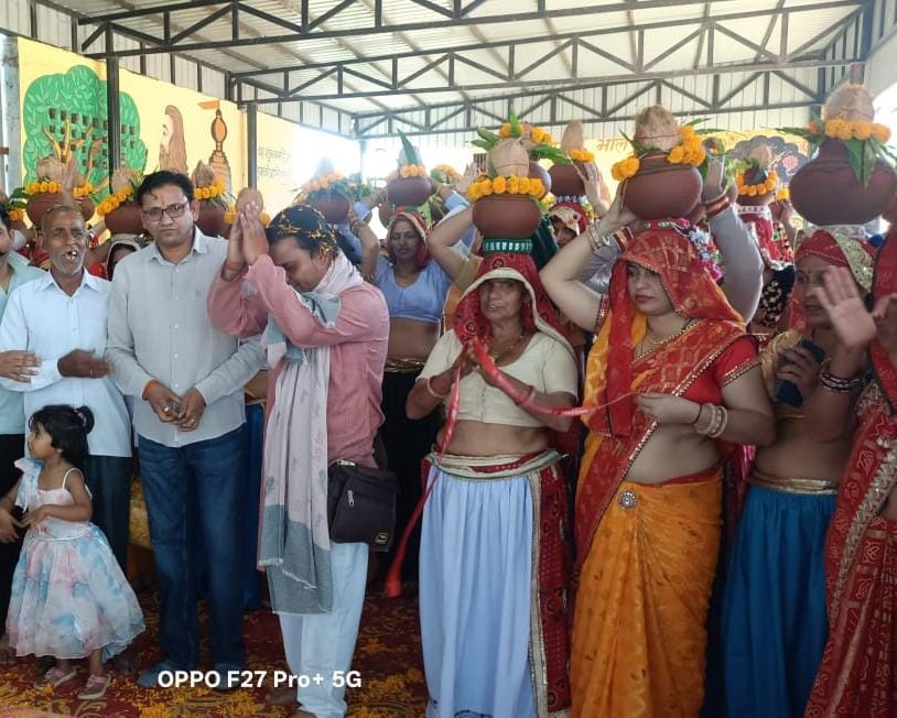 Shrimad Bhagwat Katha Gyan week begins with Kalash Yatra