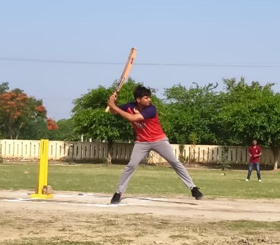 Powered by the brilliant batting of Nitin and Anas, the Kings defeated the Warriors.