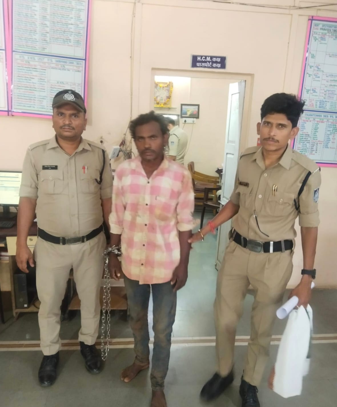पुलिस ने आरोपी को गिरफ्तार