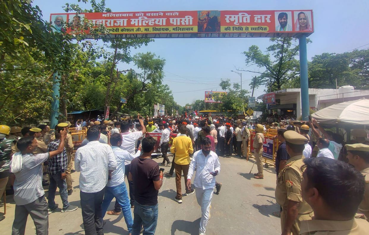 Controversy erupted over the installation of the memorial gate, leading to a four-hour protest.