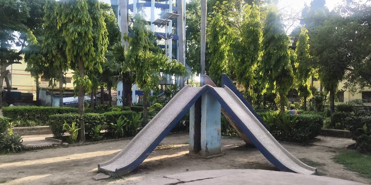 Badminton courts, a fountain, and pathways will be built in the town's two-decade-old park.