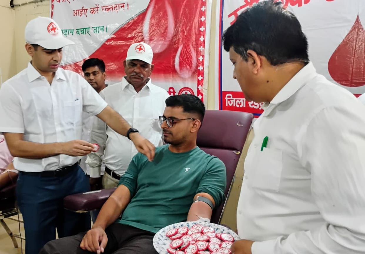 Red Cross's spirit of service and dedication is exemplary: DC