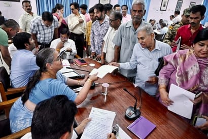 Solutions are not available during the day, complainants are given assurances