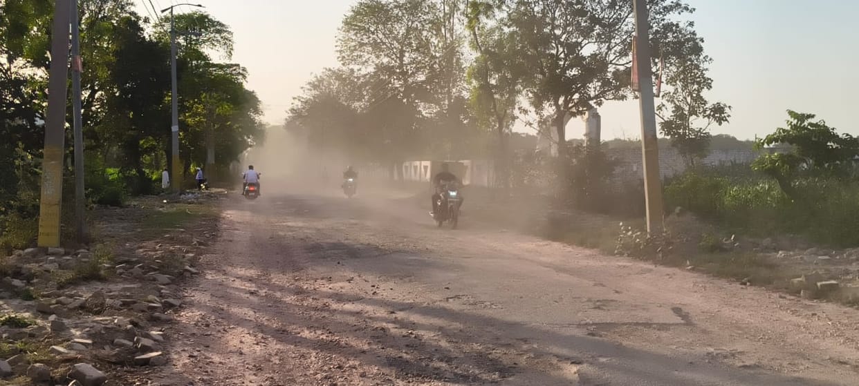 Work on 150 roads halted due to a twofold increase in tar prices.