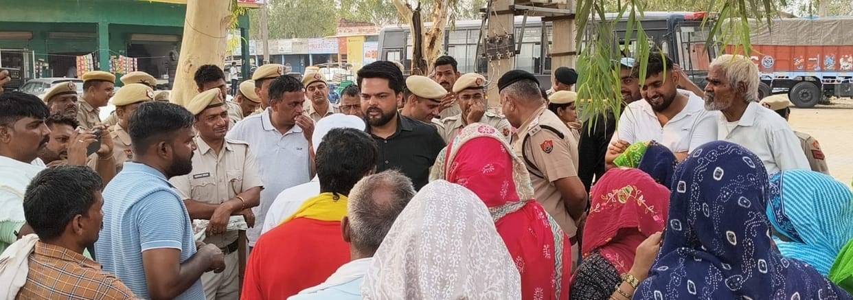 Conflict over garbage, administration helpless in front of sanitation workers who are on strike